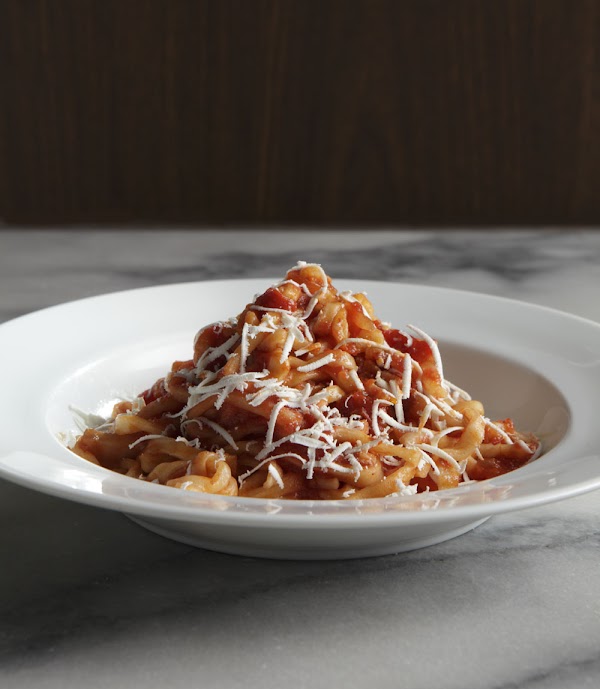 A16 TOKYO（丸の内ブリックスクエア）