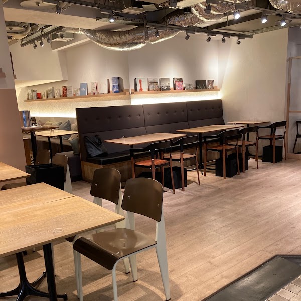 カフェ＆ブックス ビブリオテーク 東京・吉祥寺